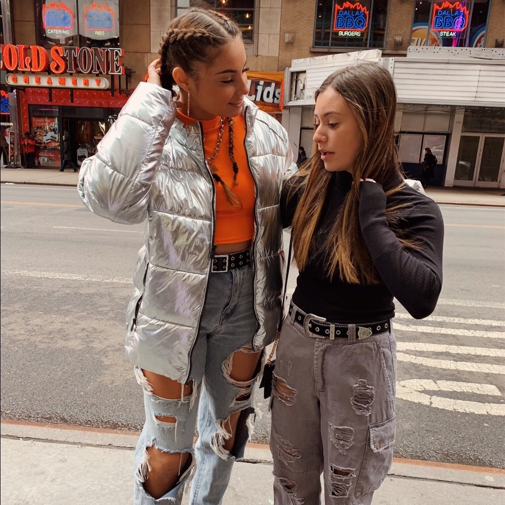Orange Long Sleeve Crop Top🧡🧡